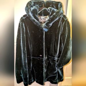 Elegant emerald green Dennis Basso warm faux fur women's winter women's XL